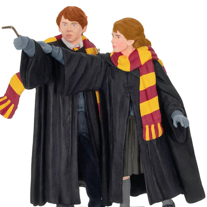 Hallmark - Adornos de Navidad de Recuerdo de Harry Potter y la colección de la Cámara de los Secretos Ron Weasley y Hermione Granger con luz y Sonido, Regalos para los Fans de Harry Potter